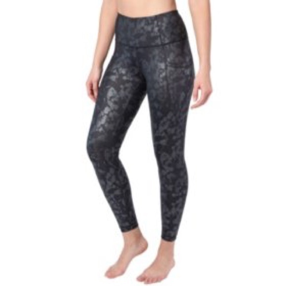 Yogalicious Pants - Yogalicious | Black floral with black ground